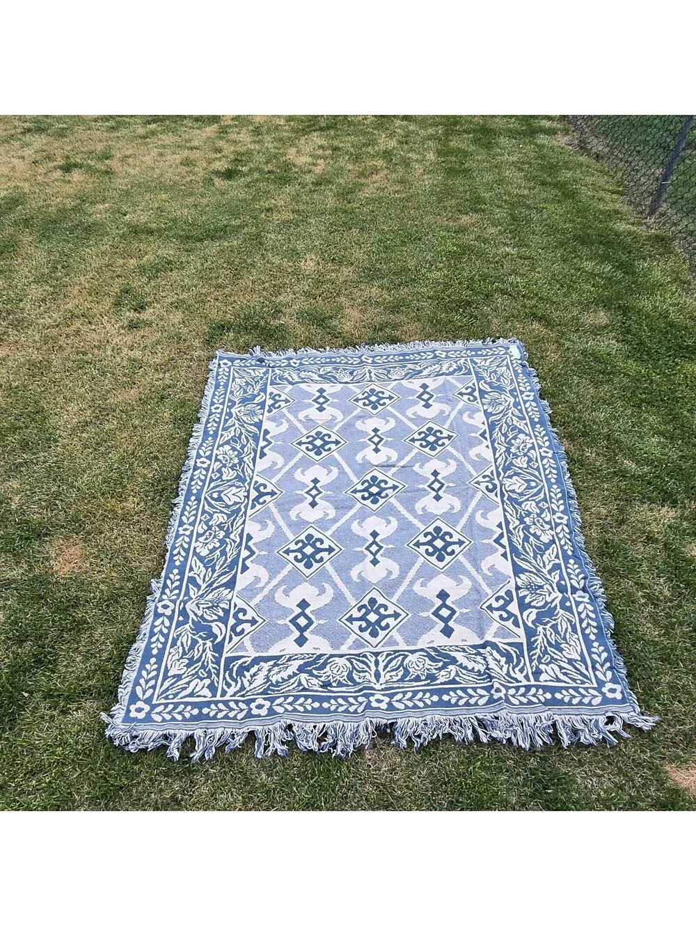 Turtle Creek Regal Wedgewood Afghan Throw Blanket 48”x60” Blue Ivory USA